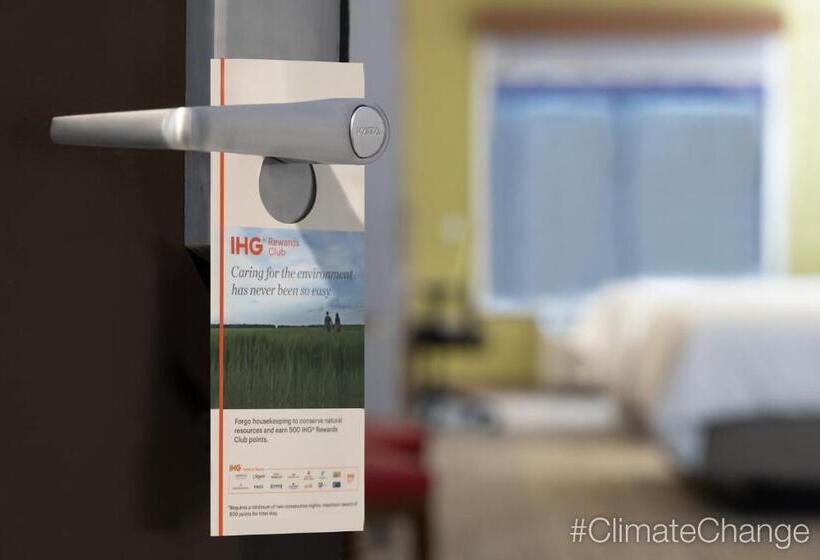 Holiday Inn Express Hotel & Suites Opelika Auburn, An Ihg