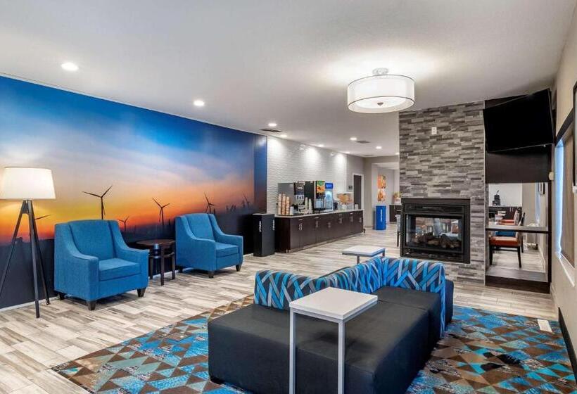 هتل Comfort Inn & Suites