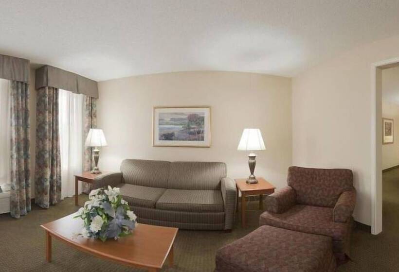 هتل Comfort Inn & Suites Fultondale Gardendale I65