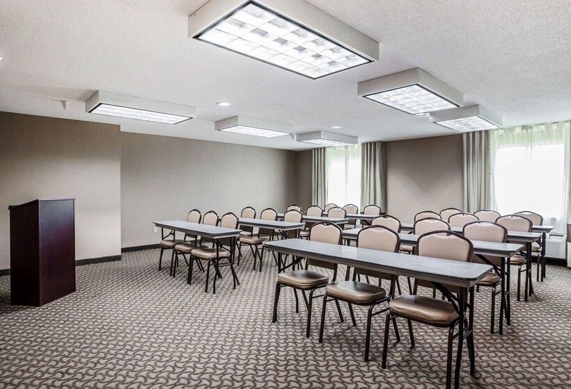 ホテル Comfort Inn & Suites Moberly