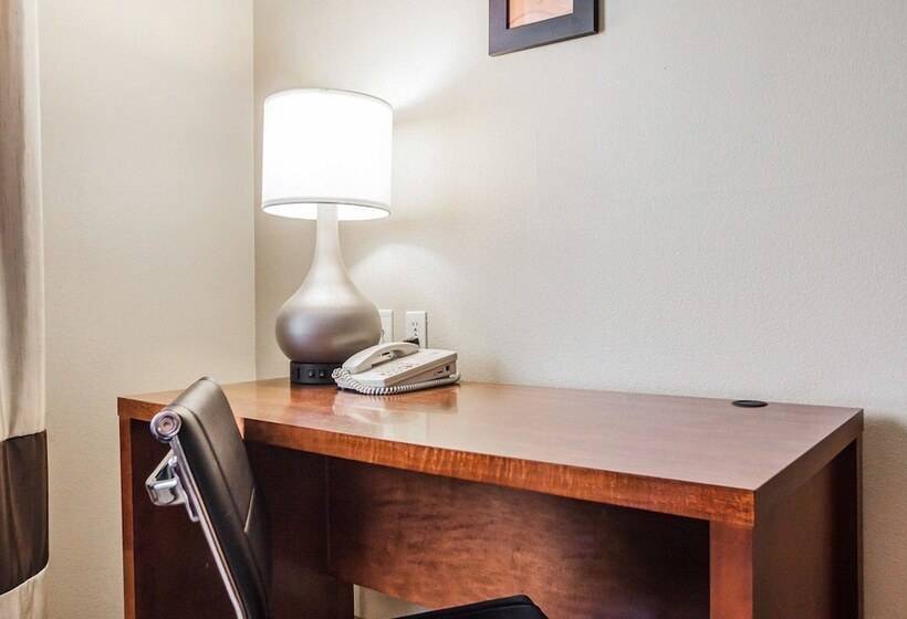 ホテル Comfort Inn & Suites Moberly