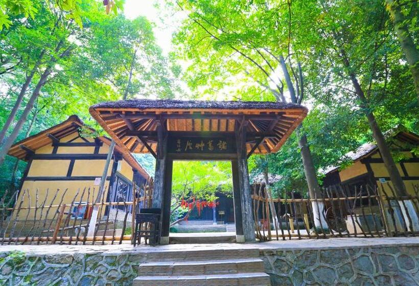 هتل Crowne Plaza Xiangyang, An Ihg