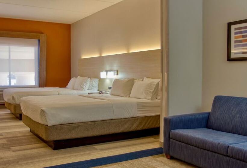 Holiday Inn Express Hotel & Suites Byram, An Ihg