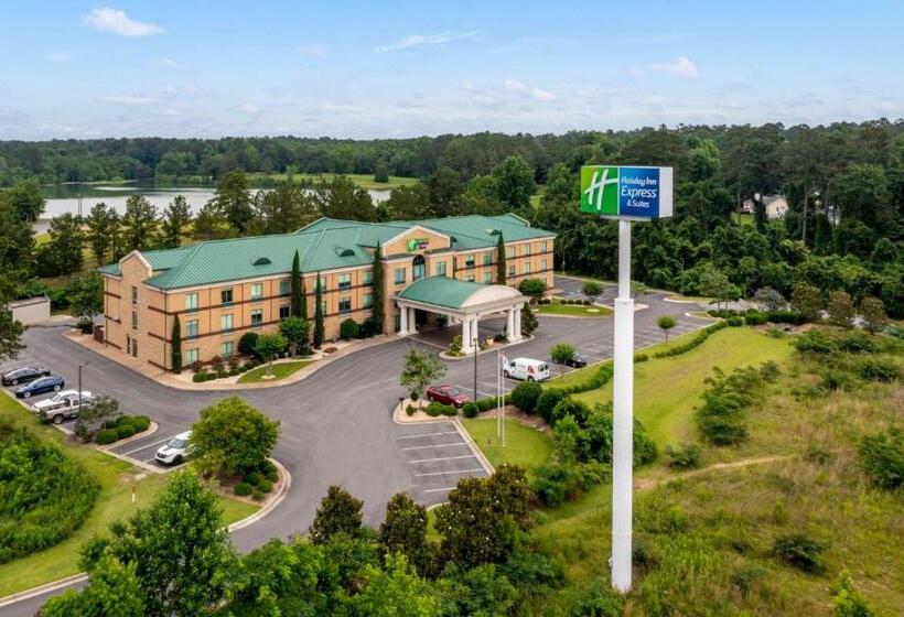 هتل Holiday Inn Express & Suites Macon   I 475, An Ihg