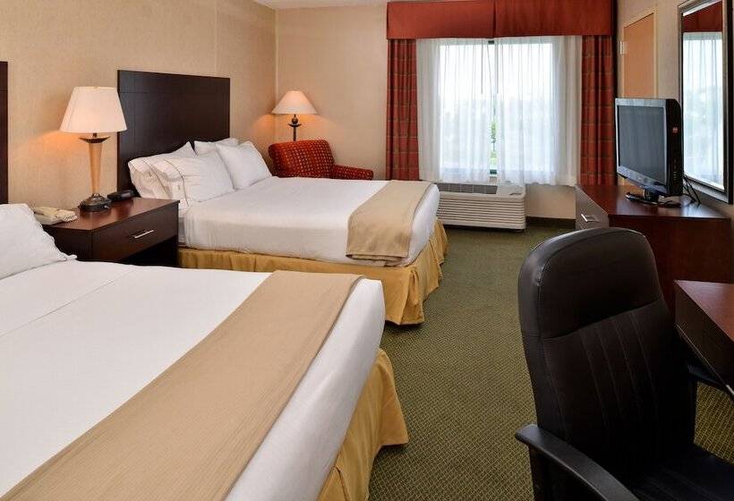 هتل Holiday Inn Express  & Suites Ocean City