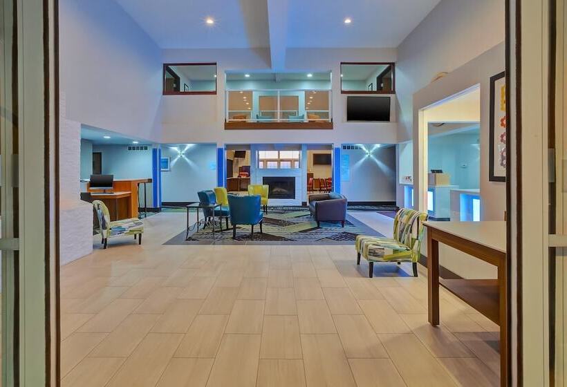 Holiday Inn Express Hotel & Suites Petoskey, An Ihg