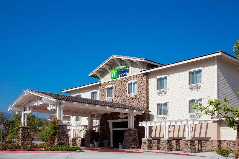 هتل Holiday Inn Express  & Suites San Dimas