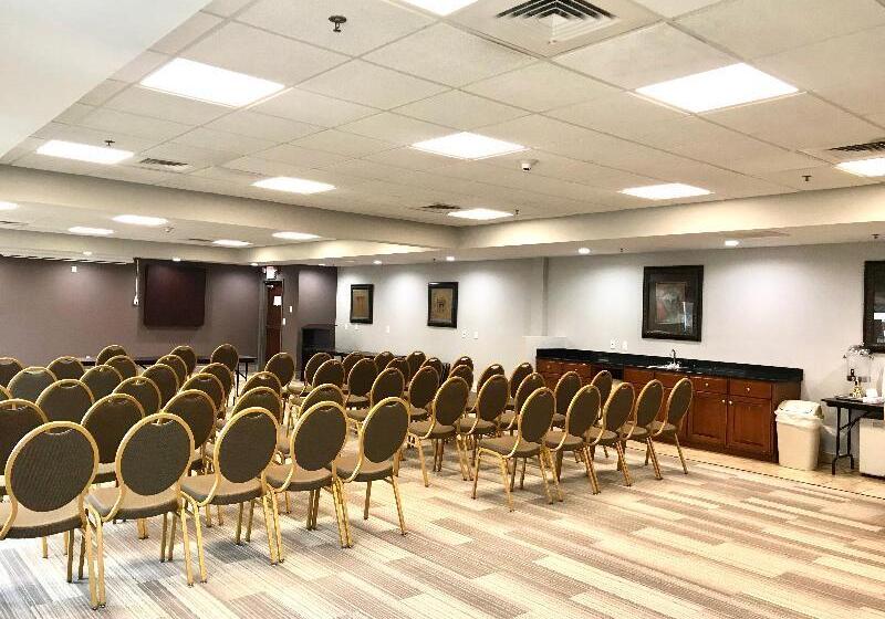 Holiday Inn Express Hotel & Suites Somerset Central, An Ihg