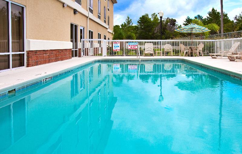 فندق Holiday Inn Express & Suites Spring Hill, An Ihg