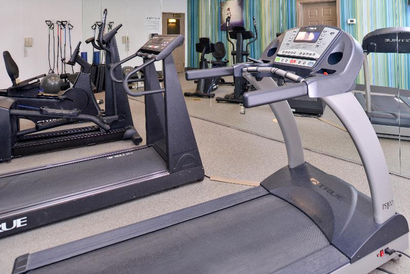 Holiday Inn Express Hotel & Suites St. Louis West O Fallon, An Ihg