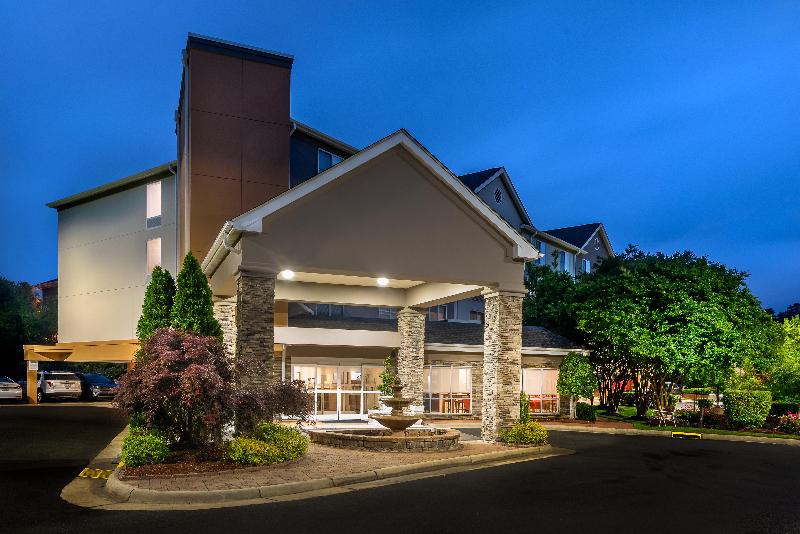 هتل Holiday Inn Express Chapel Hill, An Ihg