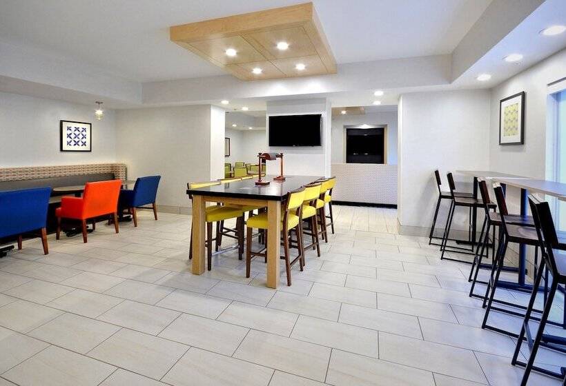 هتل Holiday Inn Express Durham, An Ihg