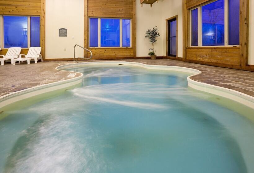 هتل Holiday Inn Express Munising Lakeview By Ihg