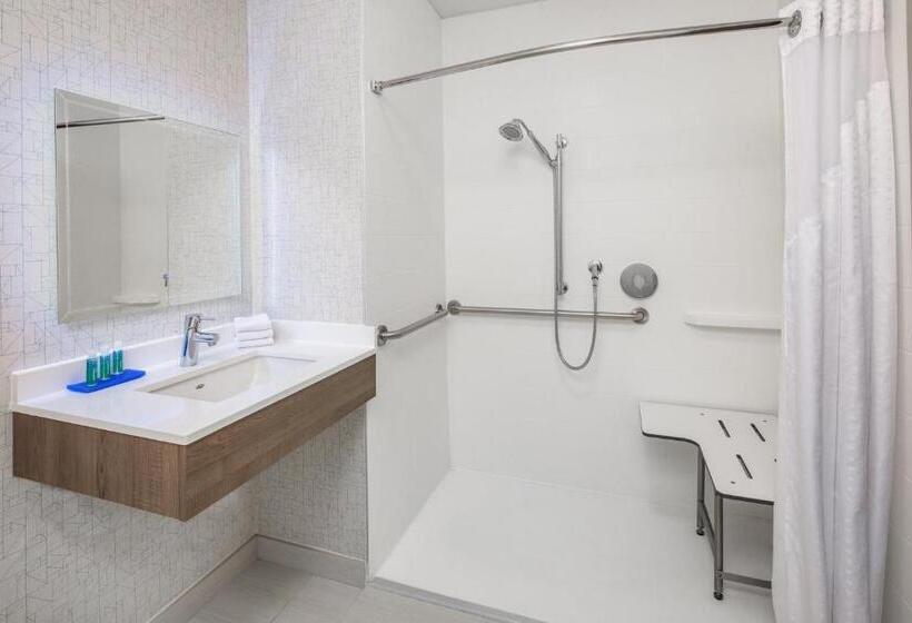 هتل Holiday Inn Express Ontario, An Ihg