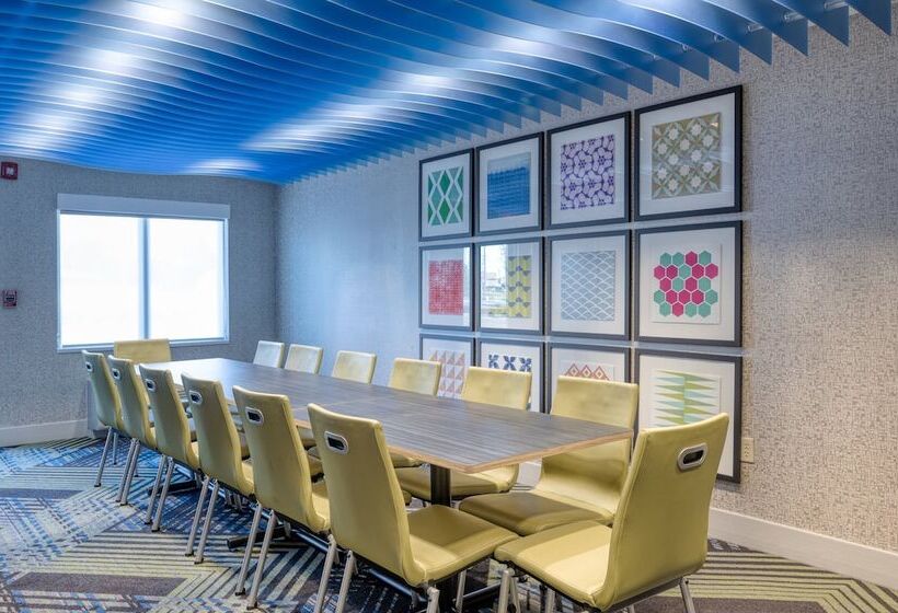 호텔 Holiday Inn Express Radcliff Fort Knox, An Ihg