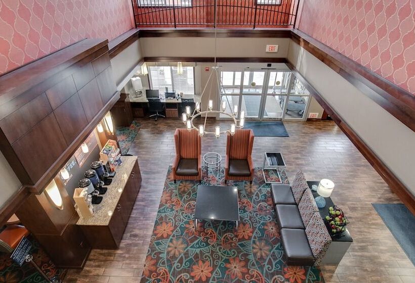 هتل Holiday Inn Express And Suites St. Cloud, An Ihg
