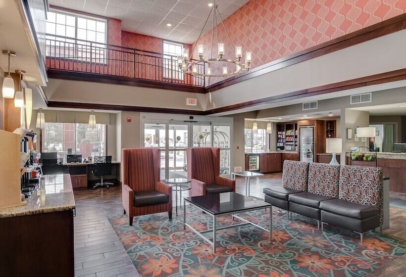 هتل Holiday Inn Express And Suites St. Cloud, An Ihg