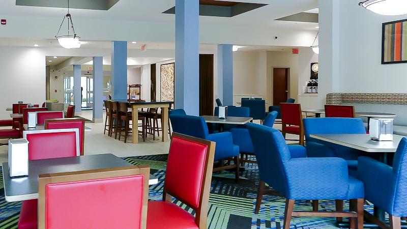 Отель Holiday Inn Express St. Petersburg North / I 275, An Ihg