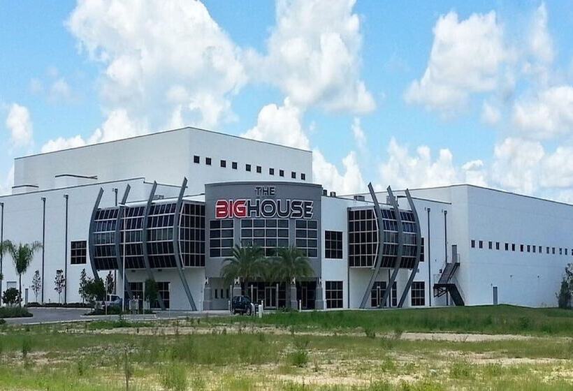 هتل Holiday Inn Express & Suites Tavares, An Ihg