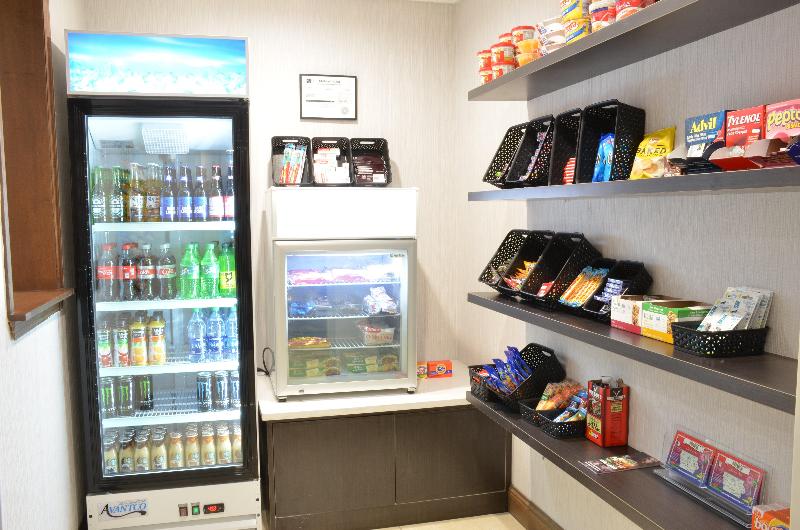 هتل Holiday Inn Express  Waterloo/cedar Falls, An Ihg