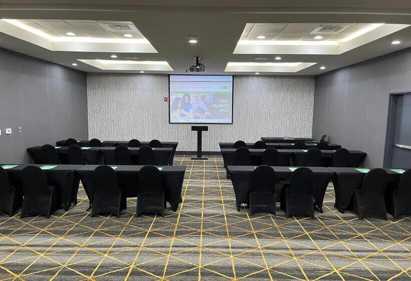 هتل Holiday Inn Southaven Central   Memphis, An Ihg