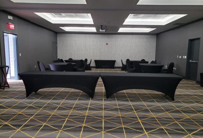 هتل Holiday Inn Southaven Central   Memphis, An Ihg
