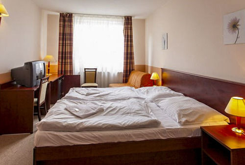 Fotos del hotel Inturprag:  21