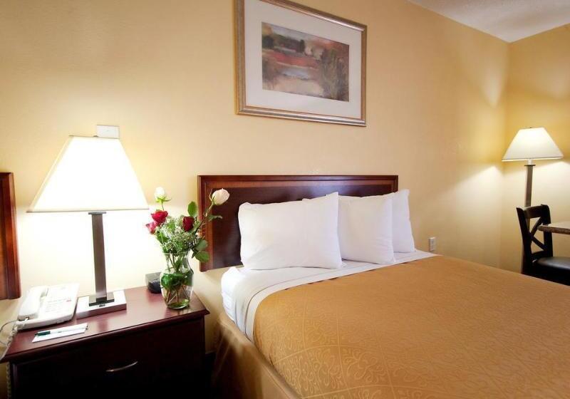 ホテル Quality Inn Fuquay Varina East