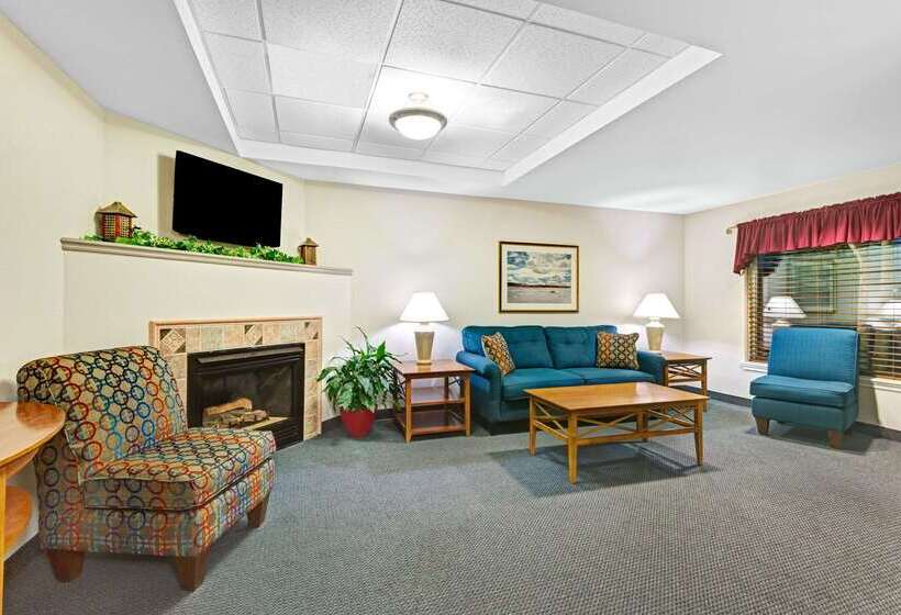 فندق Ramada By Wyndham Saco/old Orchard Beach Area