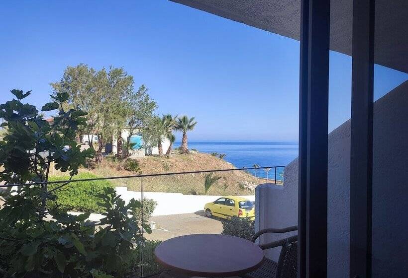 هتل Stella Beach