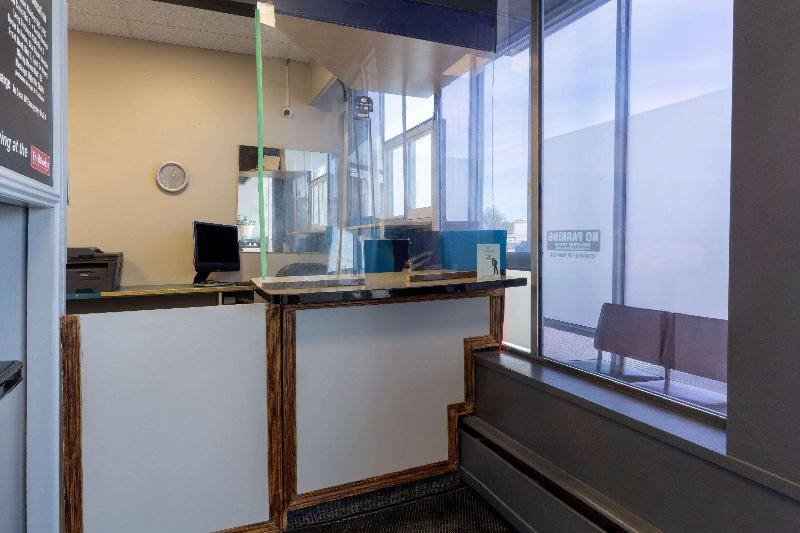 בית מלון כפרי Thriftlodge By Wyndham Regina North