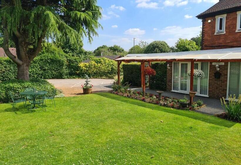 Fotos del hotel Tudor Lodge:  21