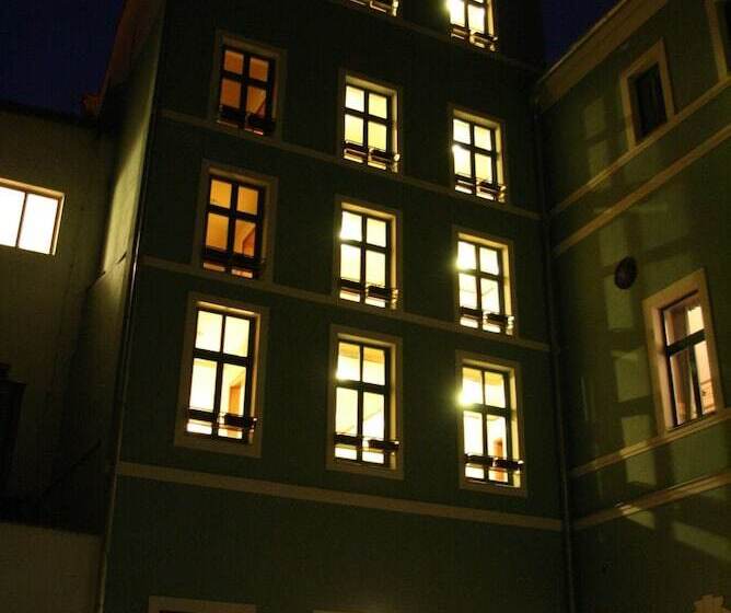 فندق Zlaty Lev Zatec