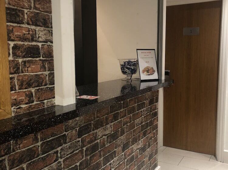 Fotos del hotel The New London Carlton Hotel & Service Apartments:  9