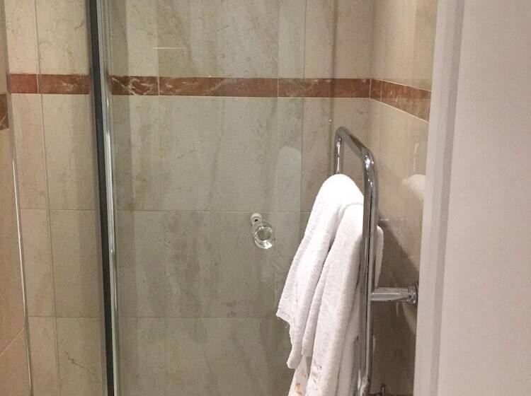 Fotos del hotel The New London Carlton Hotel & Service Apartments:  7