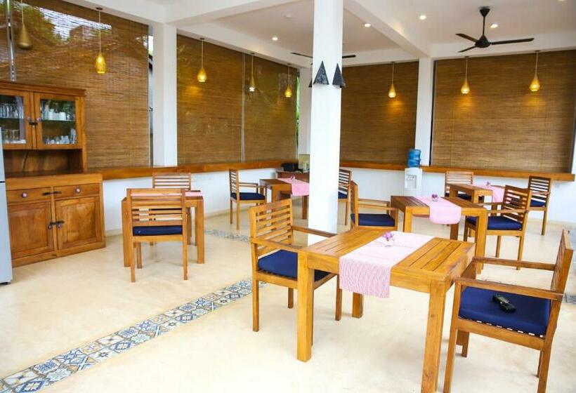 هاستل Sky And Sand Guesthouse