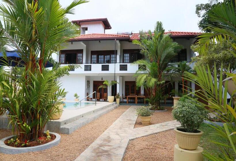 هاستل Sky And Sand Guesthouse
