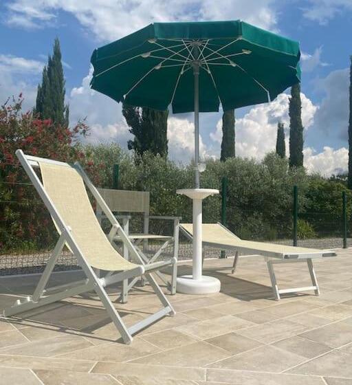 هتل Agriturismo Sant Anna