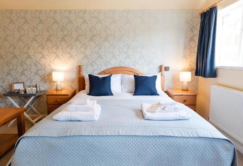 هاستل Fox And Hounds Llancarfan