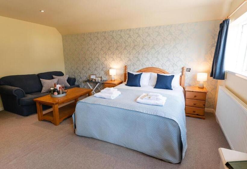 هاستل Fox And Hounds Llancarfan