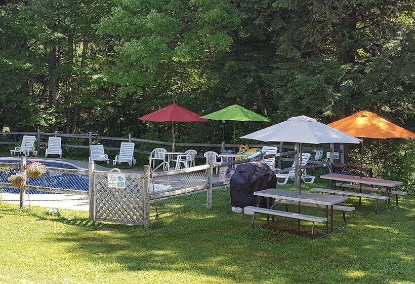 White Mountain Motel And Cottages