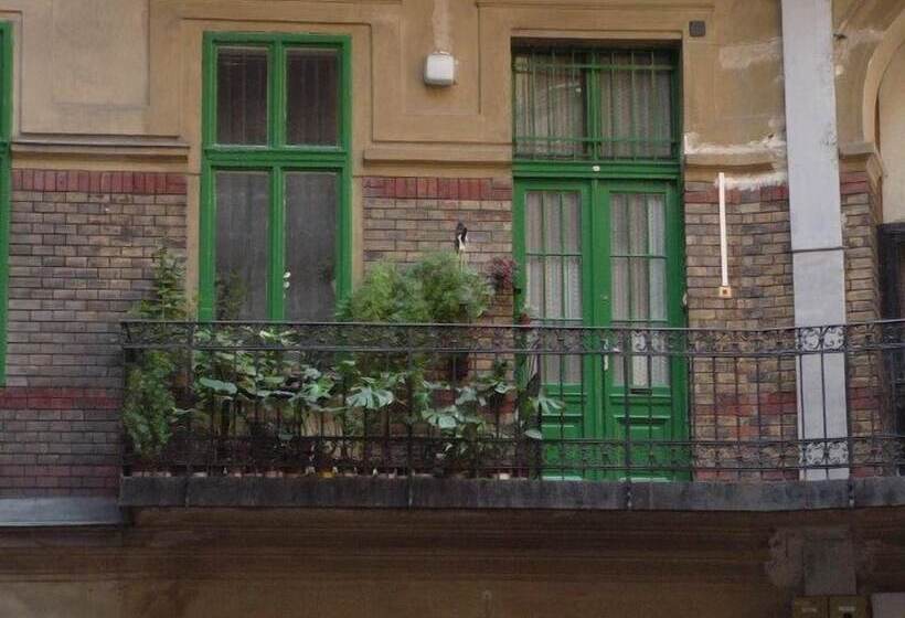 Ace Hostel
