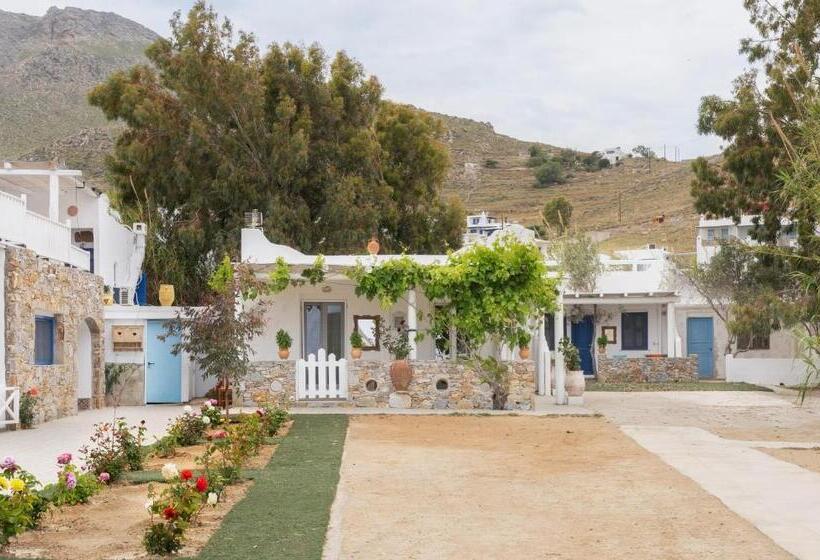 فندق Alexandros By The Beach   Serifos