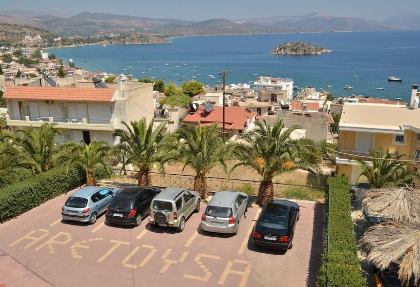 هتل Aretousa