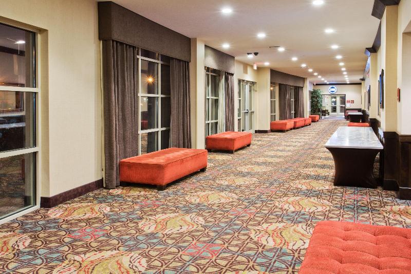 هتل Crowne Plaza Anchorage Midtown, An Ihg