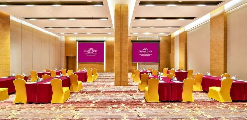 בית מלון כפרי Crowne Plaza Chengdu Panda Garden By Ihg