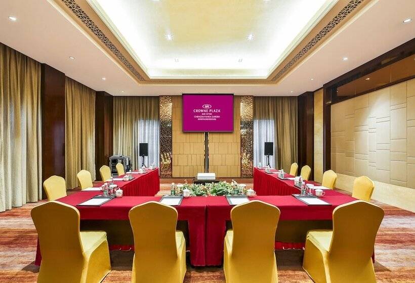 בית מלון כפרי Crowne Plaza Chengdu Panda Garden By Ihg