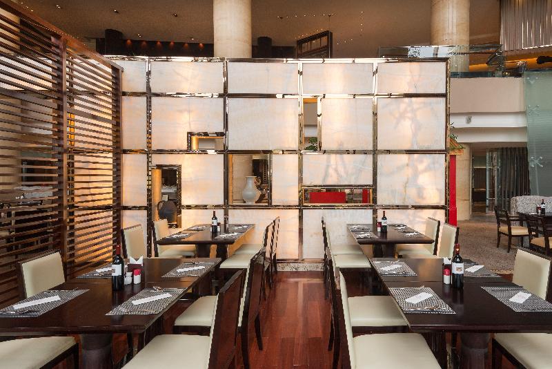 בית מלון כפרי Crowne Plaza Chengdu Panda Garden By Ihg