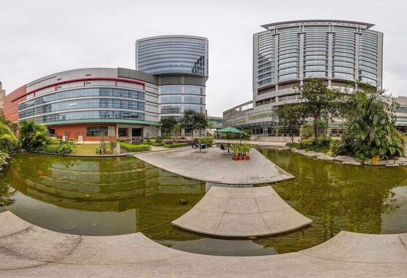 هتل Crowne Plaza Zhongshan Wing On City, An Ihg