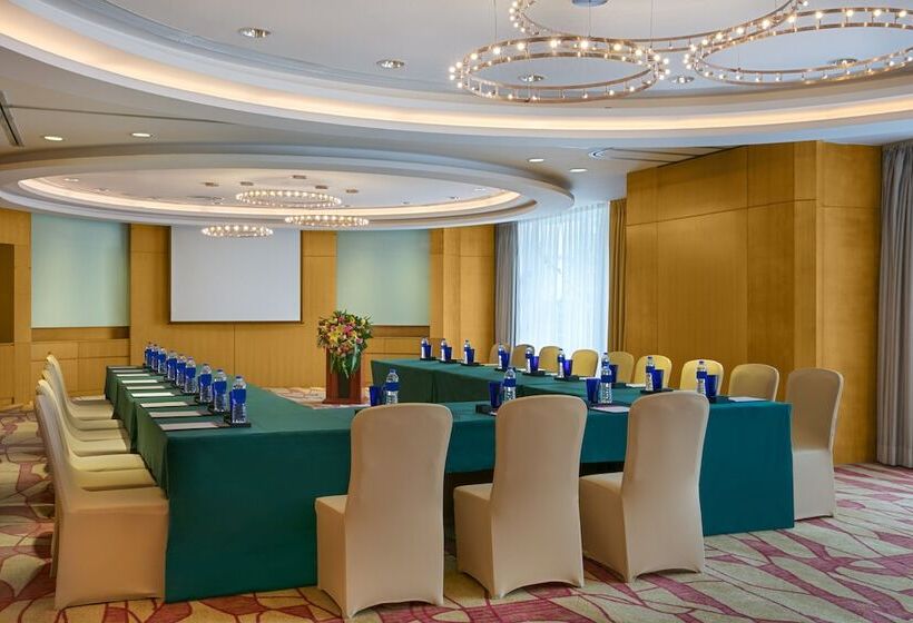 هتل Crowne Plaza Zhongshan Wing On City, An Ihg